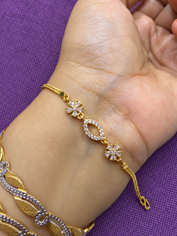 Bracelet