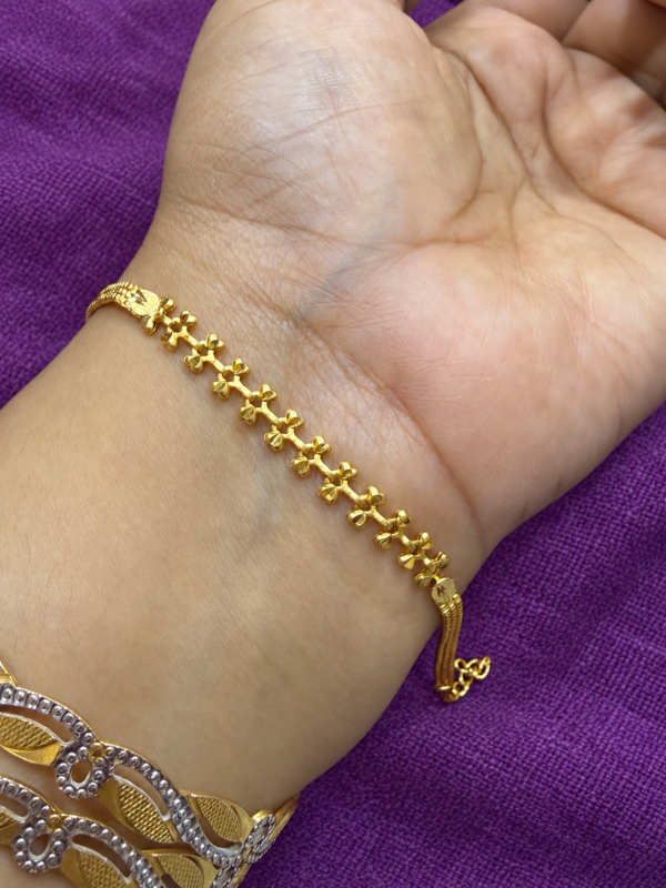 Bracelet